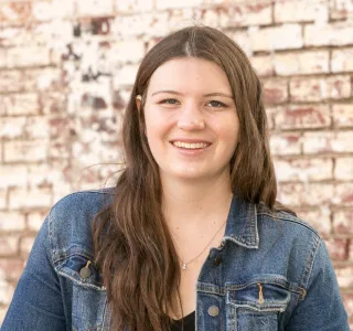 Carlee Auld Headshot